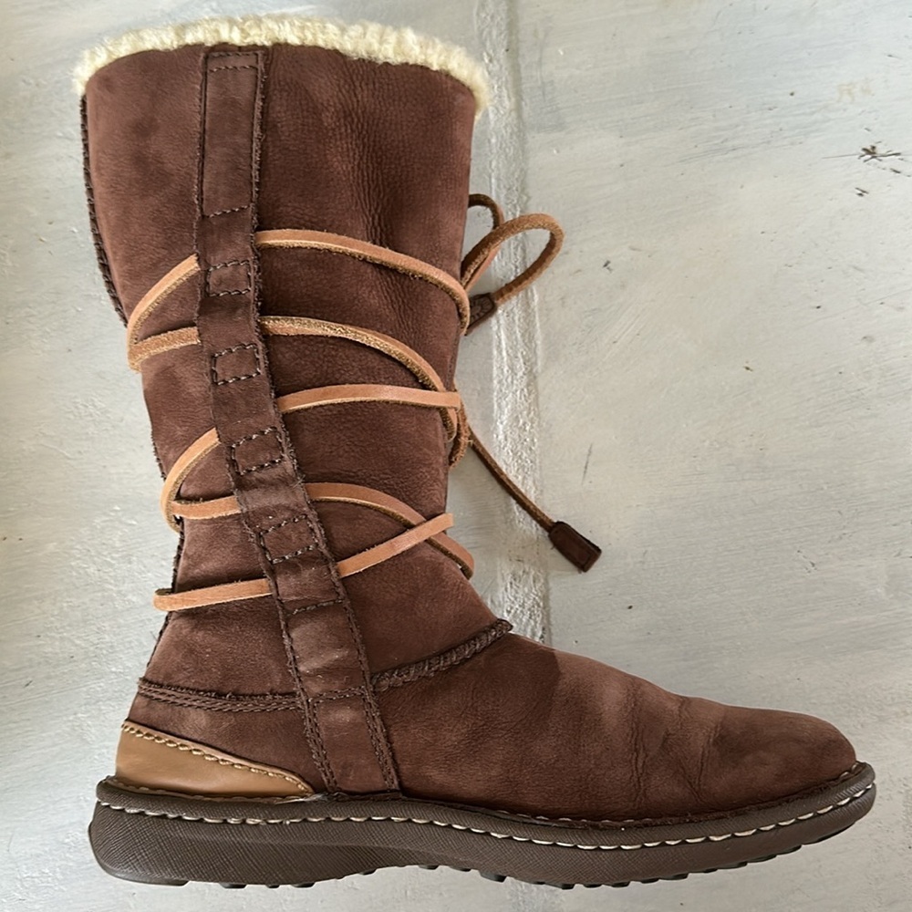 Women’s UGG Catalina Tall Boots Size 7 Leather Sheepskin Fall Winter Lace Up - Picture 4 of 16